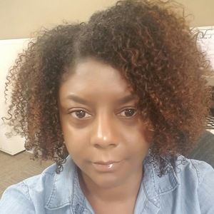 Meet your Posher, Anissa